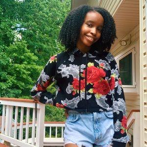 Sweatshirt with rose design